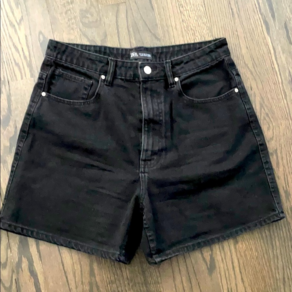 Zara High Waisted Denim Shorts in Black